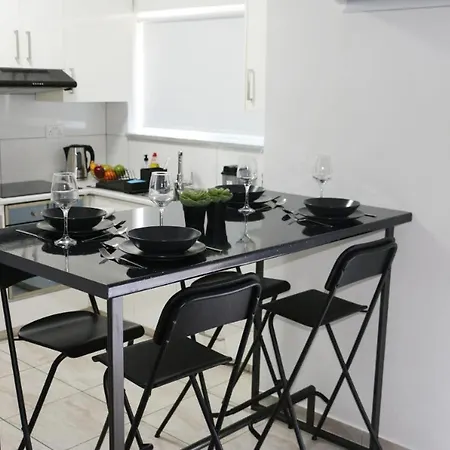 Banlieue 29 - 2 Bedroom Flat In * Pafos